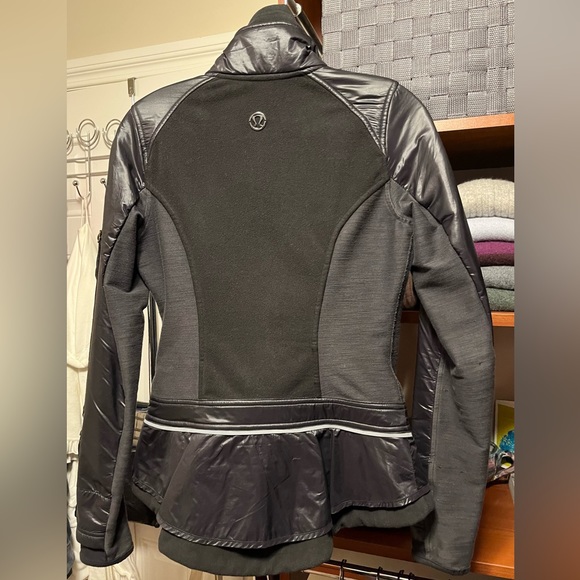 Black lululemon jacket. Rare! EUC! - Picture 2 of 8